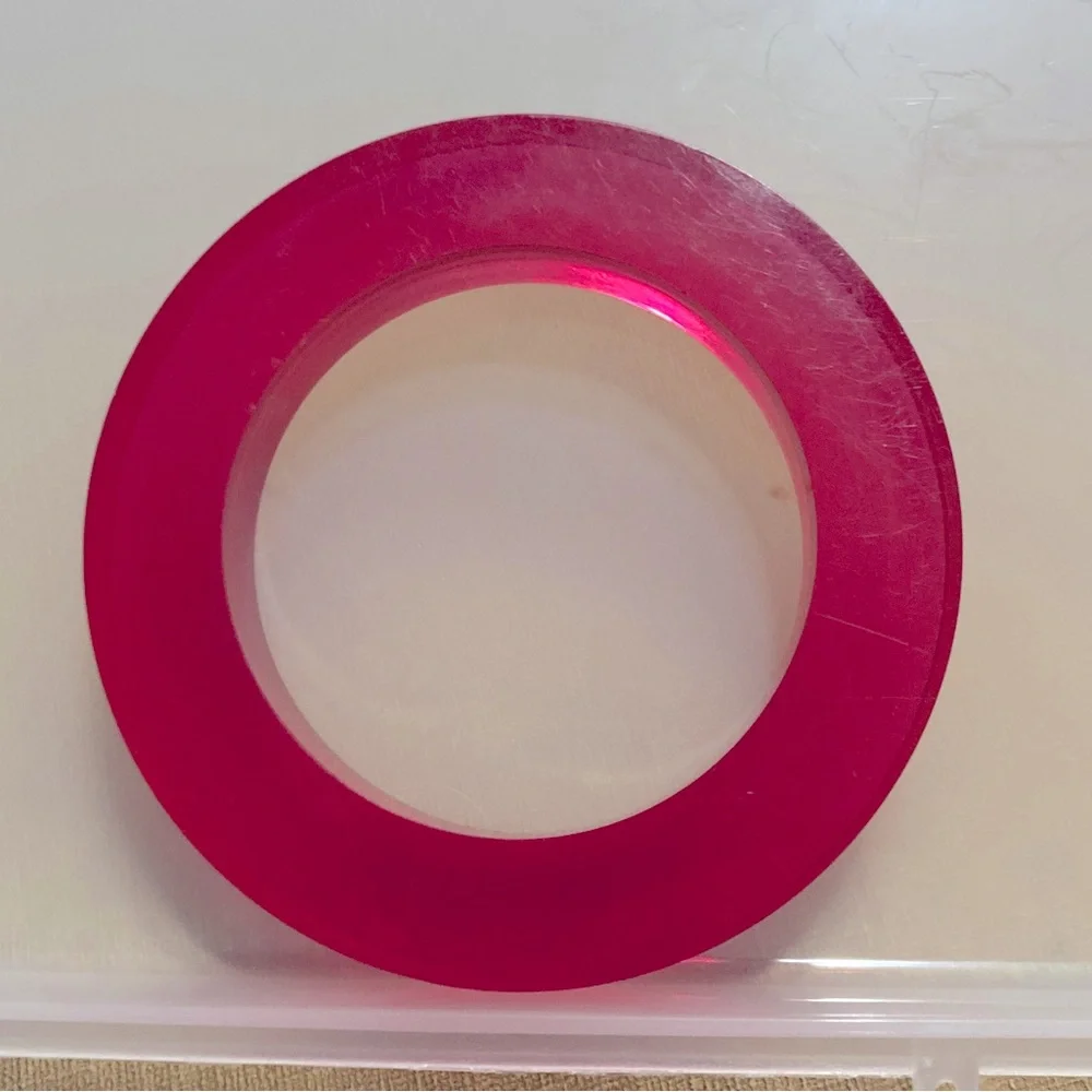 Vintage Rare Martha Sturdy Raspberry Pink Clear Resin bangle bracelet SMALL - Picture 3 of 4